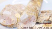 Фото приготовления рецепта: Домашняя куриная колбаса со свининой и сыром - шаг №15
