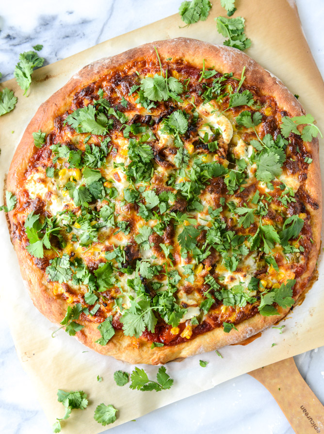 honey chipotle chicken pizza with goat cheese I howsweeteats.com