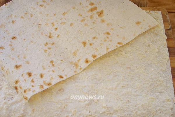 Чипсы из готового лаваша с сыром
