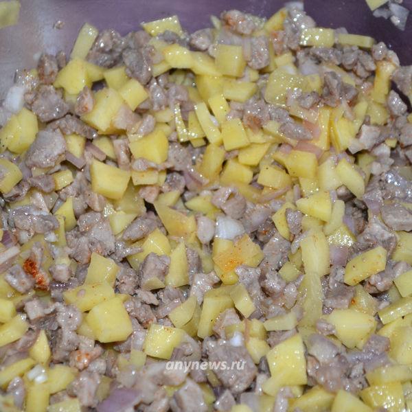 Открытые пирожки с картошкой и мясом