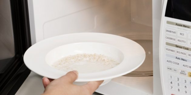 Как приготовить овсяную кашу в микроволновке Как приготовить овсяную кашу в микроволновке