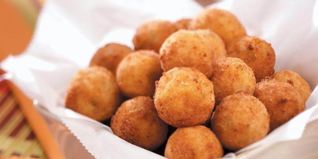 Сырные шарики с куриной грудкой Сырные шарики с куриной грудкой