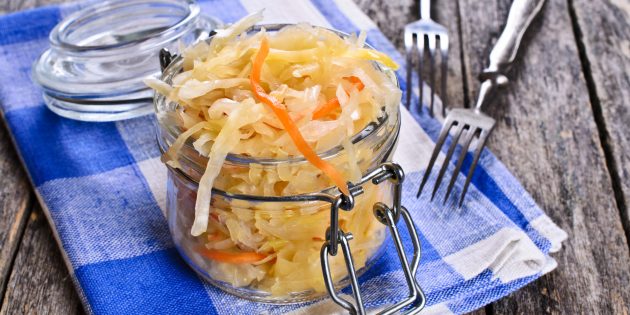 Быстрая маринованная капуста с морковью Быстрая маринованная капуста с морковью