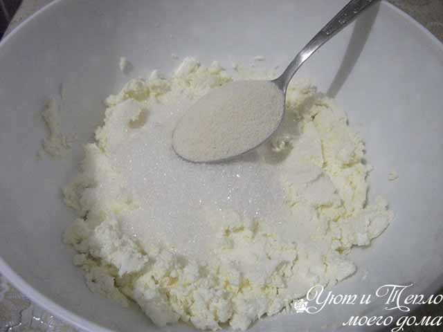 recept syrnikov s mankoj