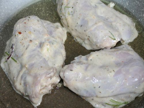Куриные бедра в кефирном маринаде
