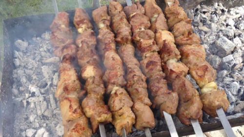 Жарка шашлыков