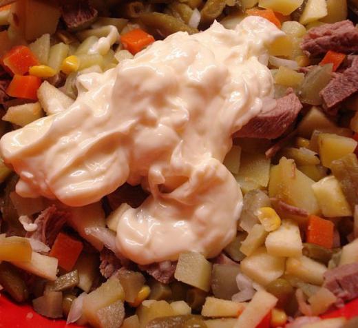салат из говяжьего сердца с солеными огурцами