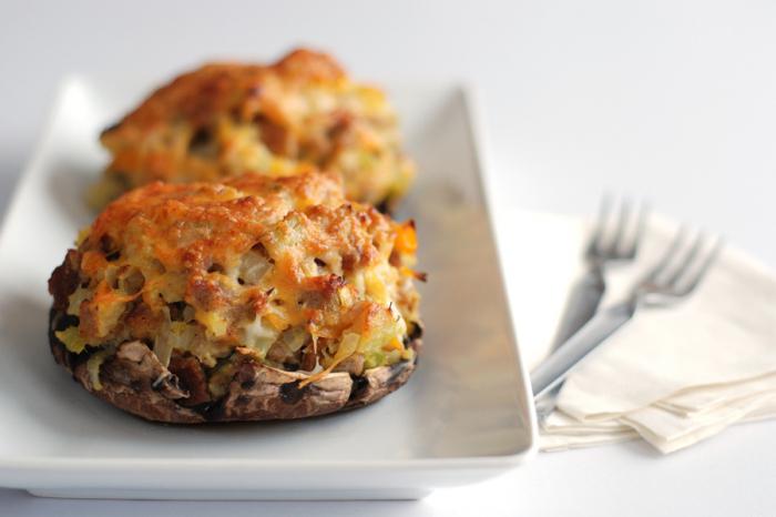 мясо с грибами и сыром в духовке