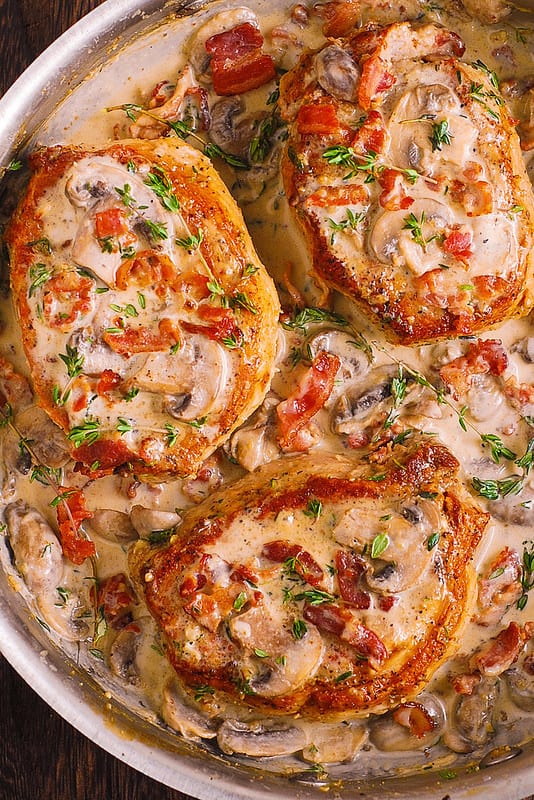 Мясо под соусом бешамель в духовке