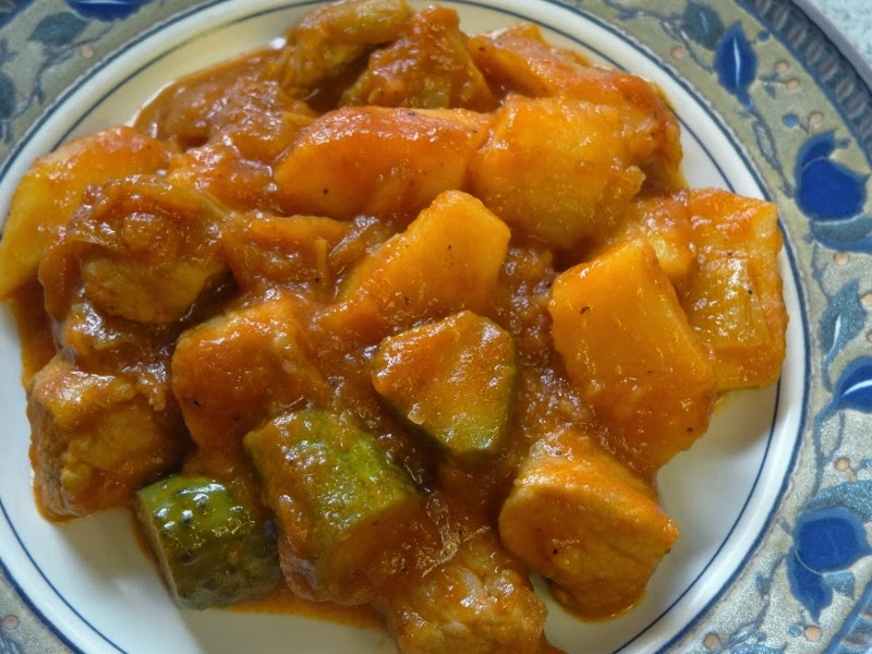 мясо тушеное с солеными огурцами рецепт