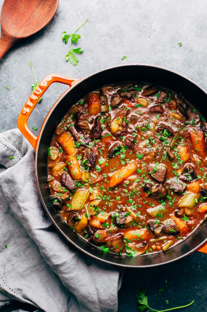 Секреты приготовления картошки тушеной с мясом