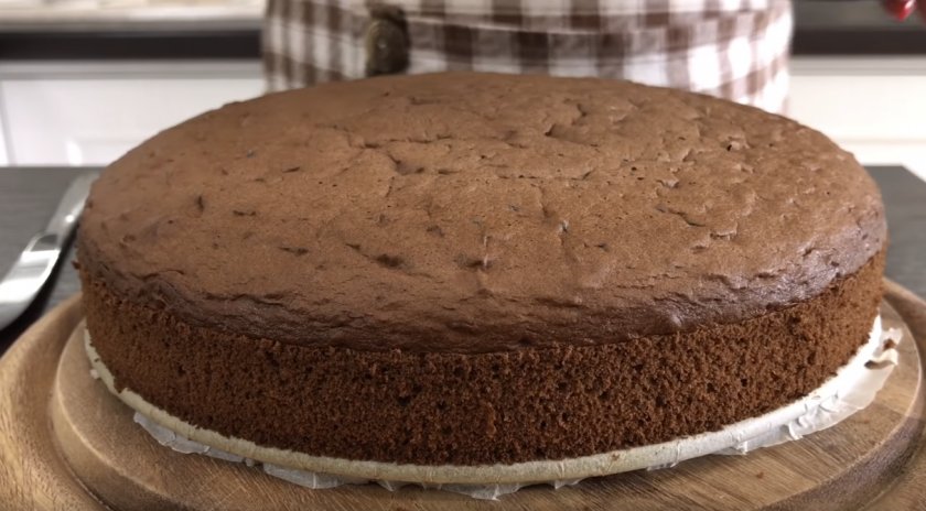 Торт «Золотой ключик» с вареной сгущёнкой и грецкими орехами 