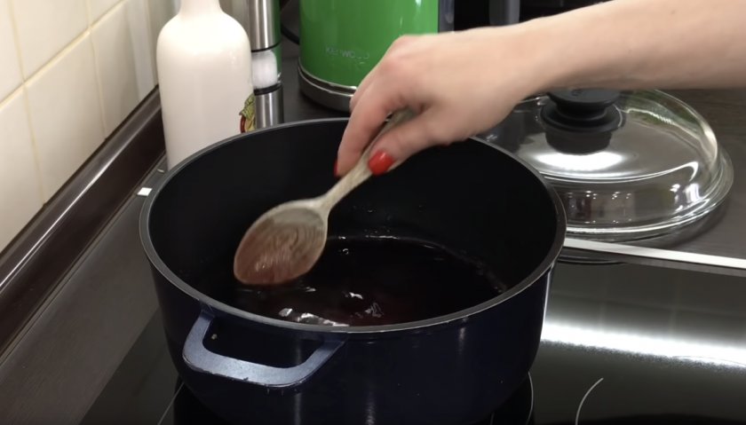 Торт «Золотой ключик» с вареной сгущёнкой и грецкими орехами 