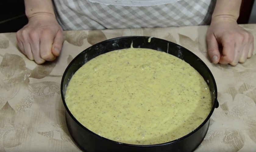 Шоколадный торт с орехами и вареной сгущёнкой 
