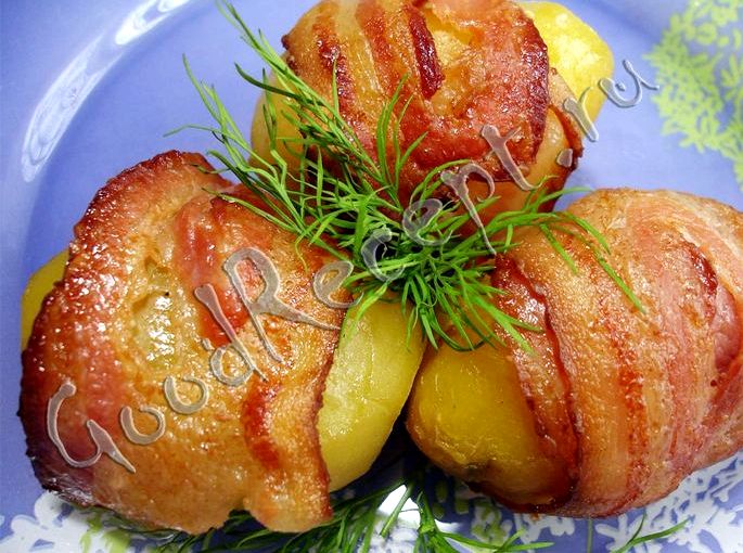 Картошка с беконом в духовке рецепт внешним видом
