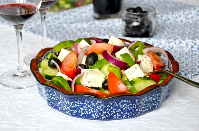 Салат греческий рецепт классический с брынзой добавляем по вкусу