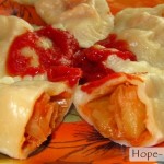 Вкусные постные вареники с домашним кетчупом