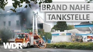 Wohnungsbrand nahe Tankstelle - Feuer & Flamme 
