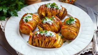 Картошка-гармошка с сыром в духовке — видео рецепт Картошка-гармошка с сыром в духовке — видео рецепт