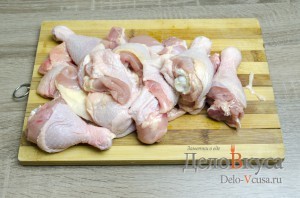 Чахохбили: Порезать курицу