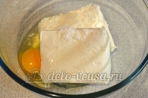 Сырники с тыквой: Соединить творог, яйцо и соль