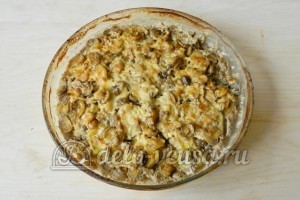 Картофельная запеканка с мясом и грибами: Запекаем в духовке