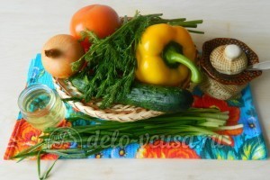 Салат из огурцов, помидоров и перца: Ингредиенты Салат из огурцов, помидоров и перца: Ингредиенты