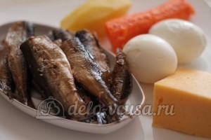 Салат со шпротами и сыром: Ингредиенты Салат со шпротами и сыром: Ингредиенты