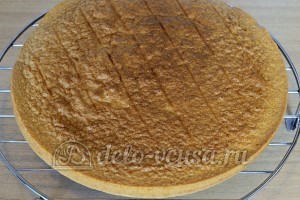 Бисквитный торт с масляным кремом: Выпекаем бисквит
