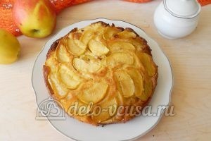 Пирог-перевертыш с яблоками: Перевернуть пирог