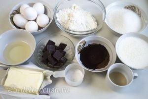 Шоколадно-карамельный торт: Ингредиенты Шоколадно-карамельный торт: Ингредиенты