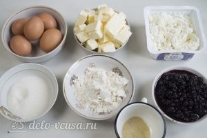 Бисквитный торт с творожным кремом: Ингредиенты