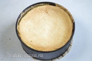 Бисквитный торт с творожным кремом: Остужаем бисквит