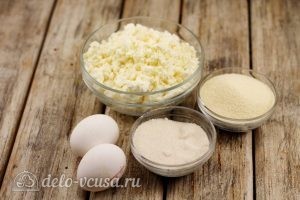Сырники с манкой: Ингредиенты Сырники с манкой: Ингредиенты