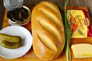 Горячие бутерброды со шпротами: Ингредиенты