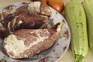 Жареное мясо с кабачками: Ингредиенты