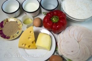 Булочки с колбасой и сыром: Ингредиенты