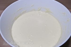 Чизкейк с вишней: Взбить массу