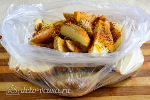 Картошка по-деревенски в духовке: Добавить специи