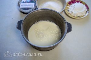 Шоколадная молочная девочка: Довести молоко для кипения