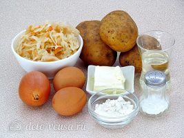 Картофельные зразы с квашеной капустой: Ингредиенты