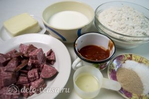 Рулет из теста с колбасой и сыром: Ингредиенты Рулет из теста с колбасой и сыром: Ингредиенты