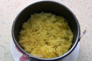 Салат Грибная поляна с шампиньонами: Последний слой картофеля