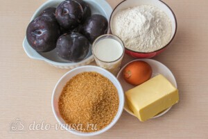 Карамельный сливовый пирог: Ингредиенты Карамельный сливовый пирог: Ингредиенты