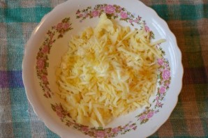 Слоеный пирог с сыром и зеленью - фото шаг 3