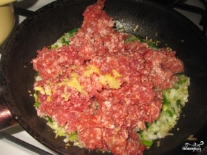 Слоеный мясной пирог - фото шаг 4