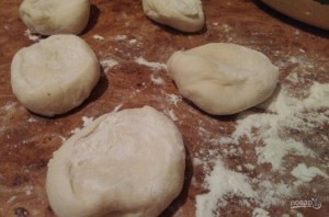 Пирожки с картофелем на кефире - фото шаг 4