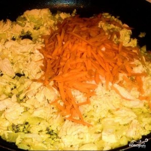 Пирожки с курицей и картошкой - фото шаг 10