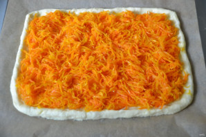 Дрожжевой пирог с морковью - фото шаг 11