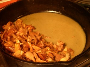 Пирог с лисичками и курицей - фото шаг 6